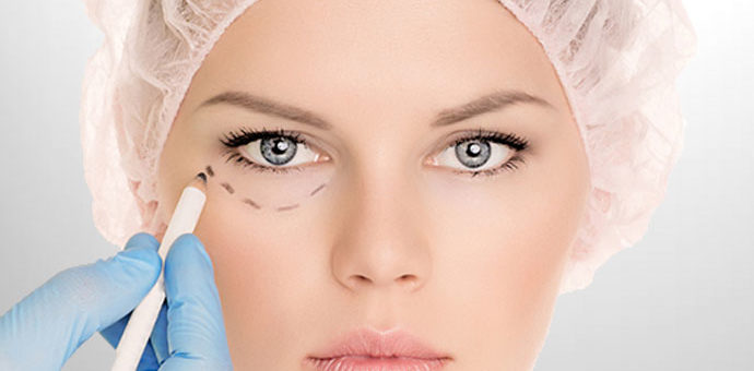 Qual médico pode fazer a blefaroplastia?